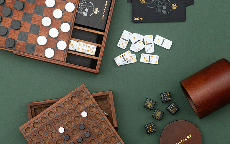 Spel & pussel Spel & pussel