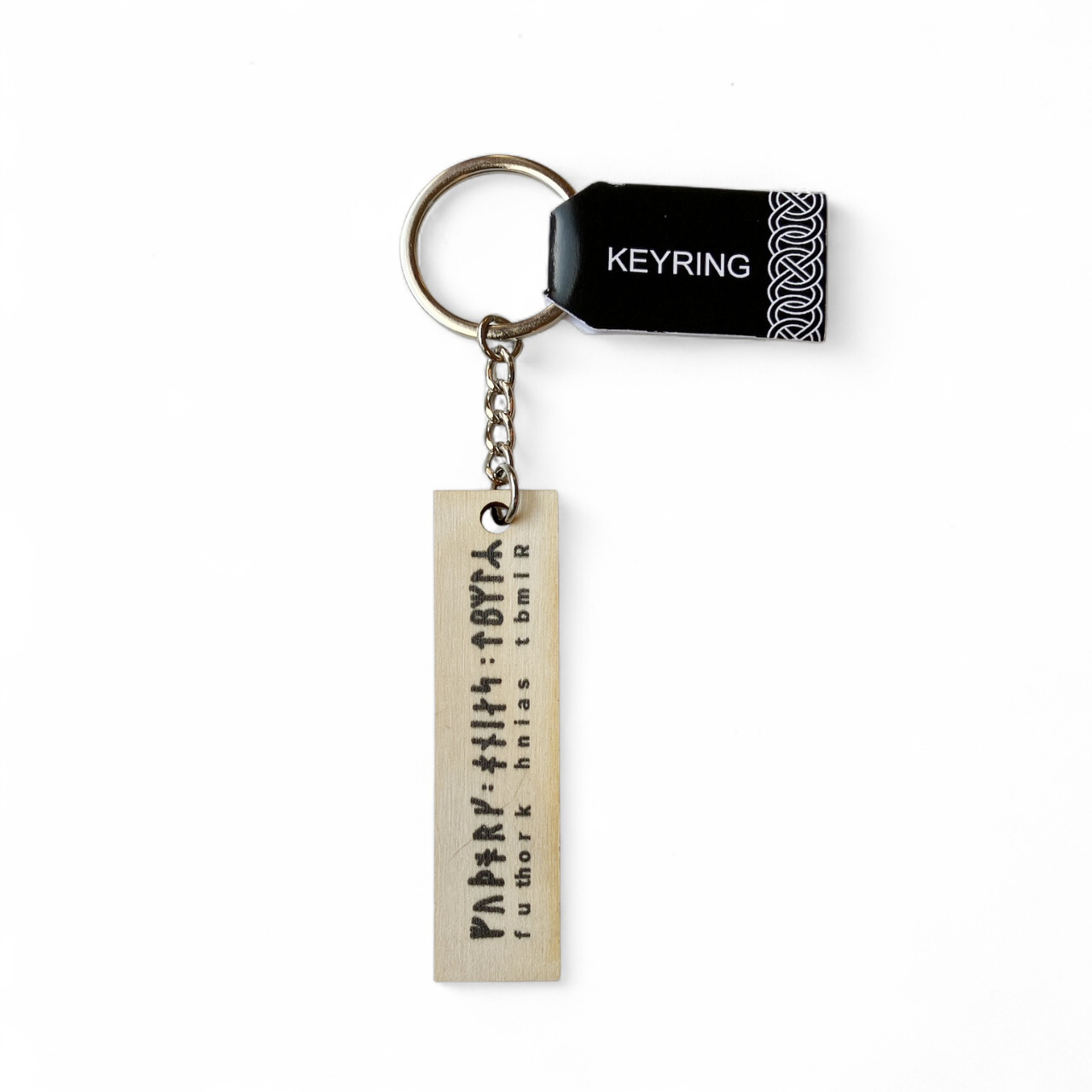 Tränyckelring rektangulär.  Runor