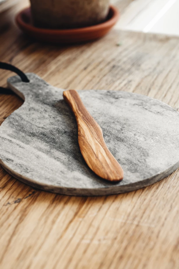 Heirol Smörkniv Olivträ 17,5 cm