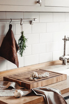 Heirol Skärbräda med juiceränna i ek, 40x30x4,5 cm