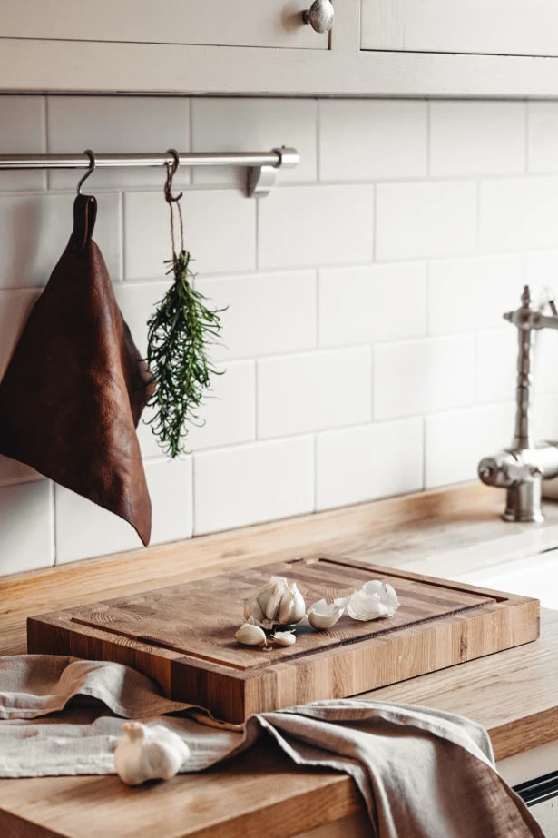 Heirol Cutting Board With Groove, Oak 40x30x4,5 cm