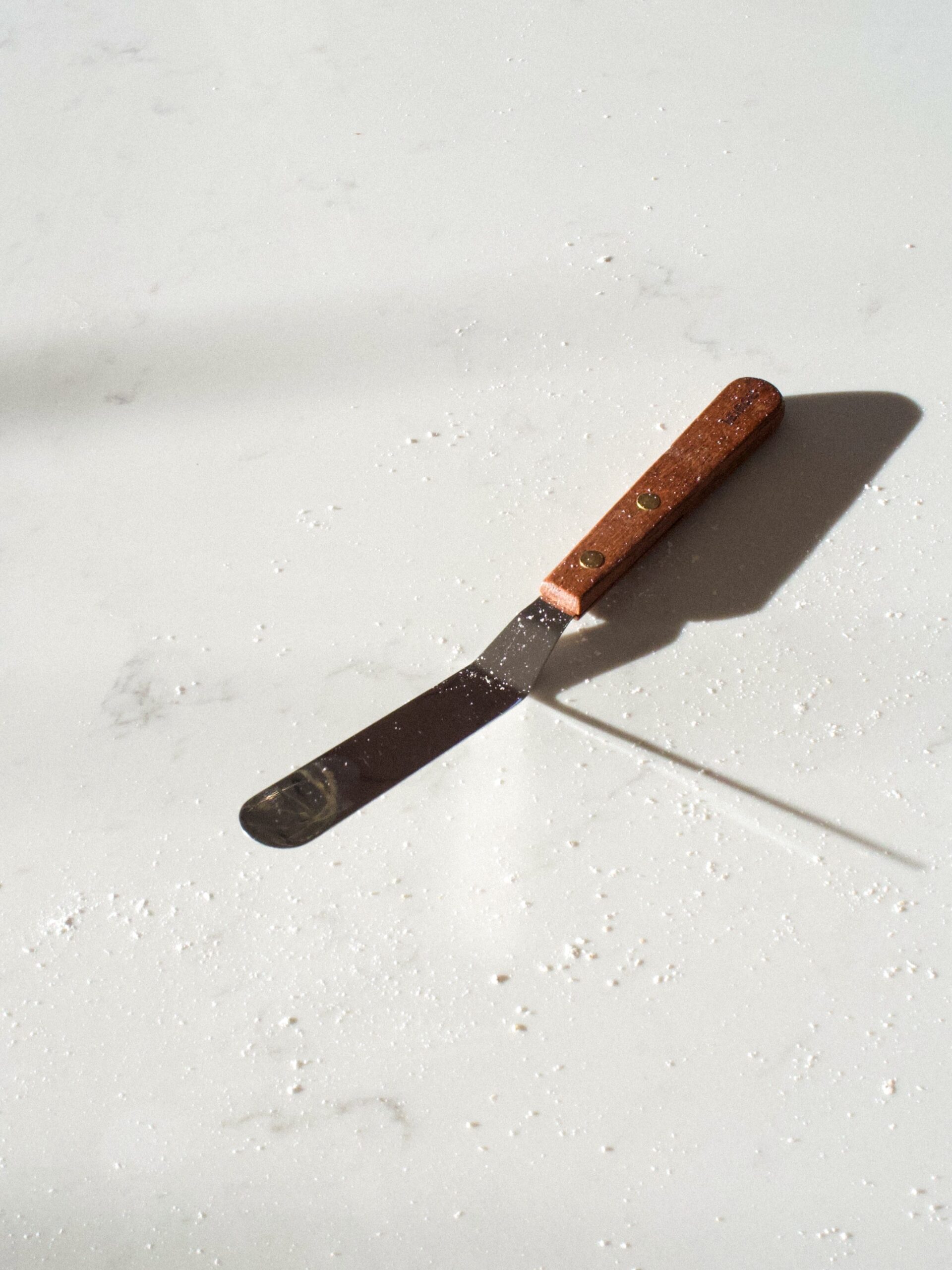 Heirol Angled Palette Knife Stainless Steel and Rosewood