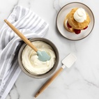 Nordic Ware Minislickepott i silikon och bokträ, 2 stycken