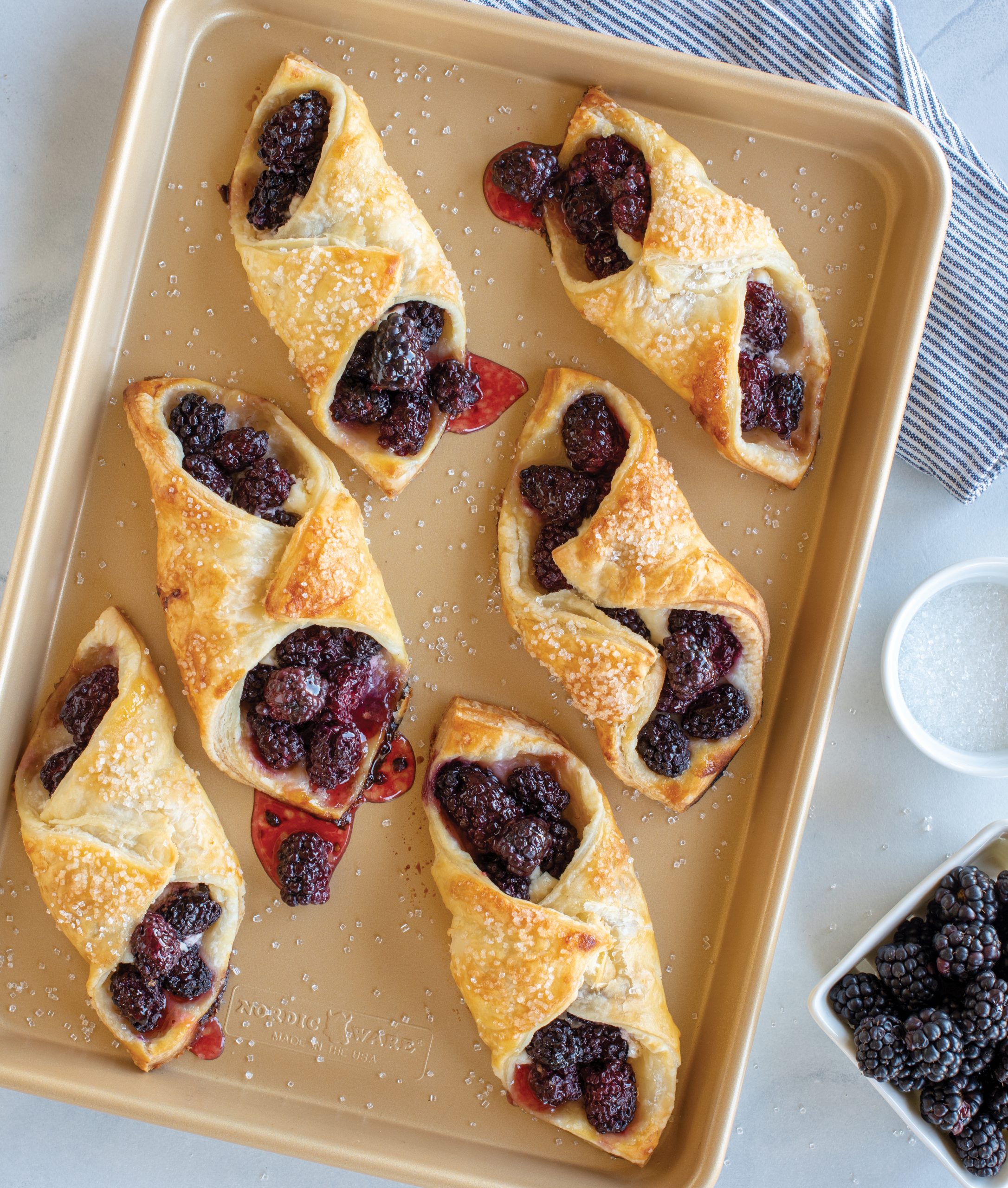 *Nordic Ware Naturals®Jelly Roll Non-stick Bakplåt