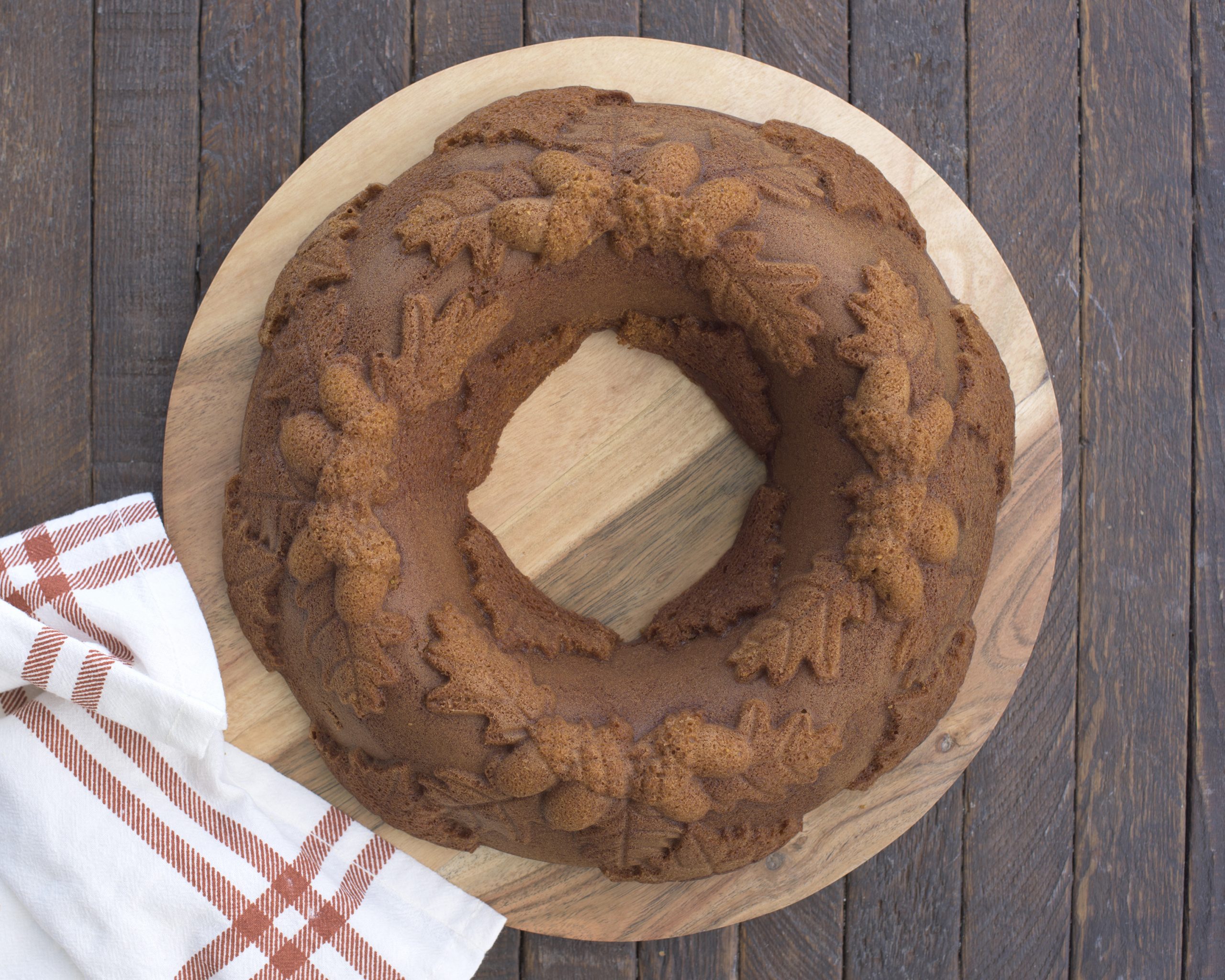 Nordic Ware Autumn Wreath Bundt® Pan
