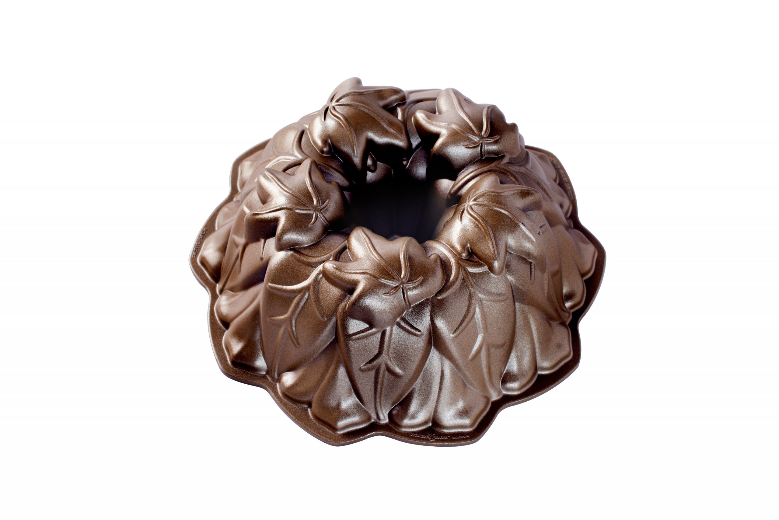Nordic Ware Harvest Leaves Bundt Pan *