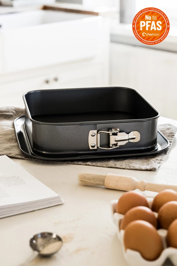 Heirol Fyrkantig Springform Droppkant 24 cm