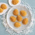 Nordic Ware Ornamental Egg Pan *