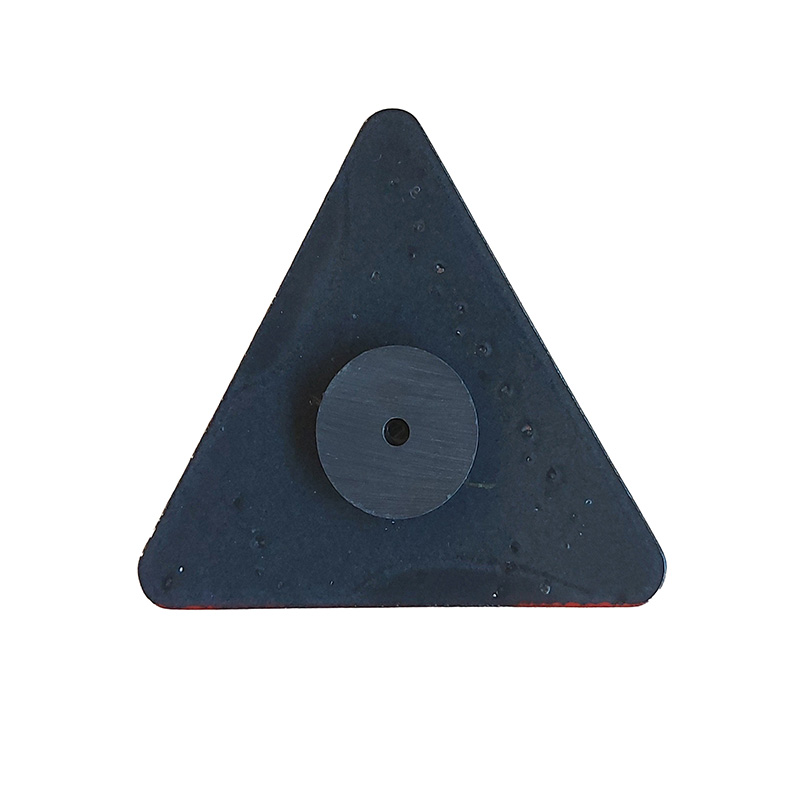 Enamel magnet triangular 80x80x80 mm
