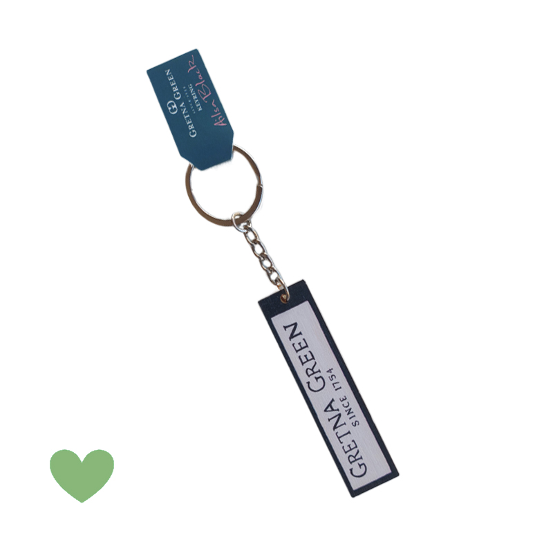 Nyckelring i trä rektangulär