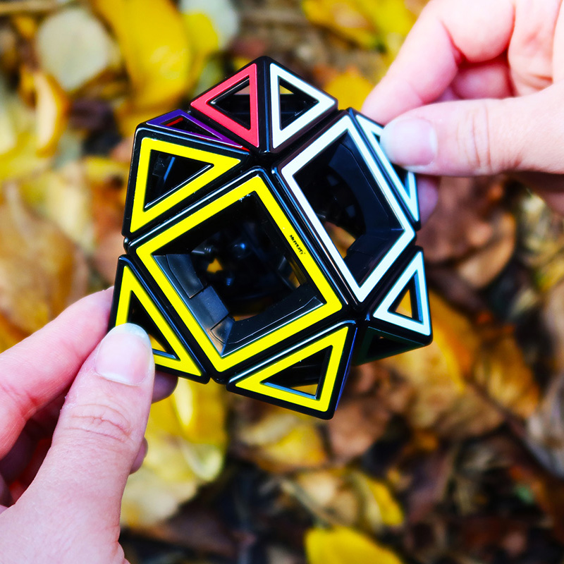 REA Pussel Hollow Skewb Cube